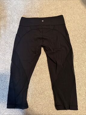 lululemon athletica Black High-Rise Cropped Athletic Capris